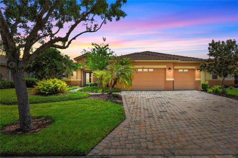 Villa ou maison à Kissimmee, Floride 3 chambres, 239.69 m2 № 2111484