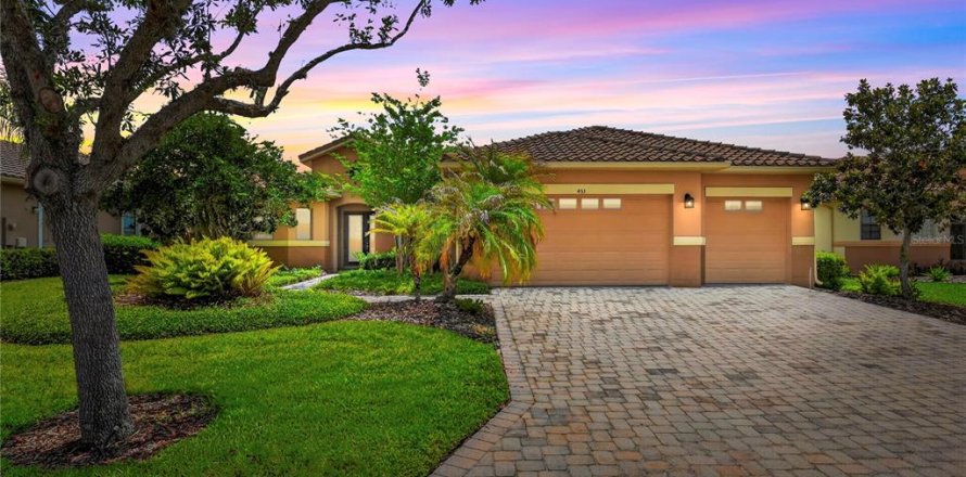 Villa ou maison à Kissimmee, Floride 3 chambres, 239.69 m2 № 2111484