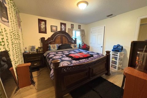 Commercial property in Bradenton, Florida 231.88 sq.m. № 2097765 - photo 7