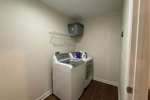 Commercial property in Bradenton, Florida 231.88 sq.m. № 2097765 - photo 12