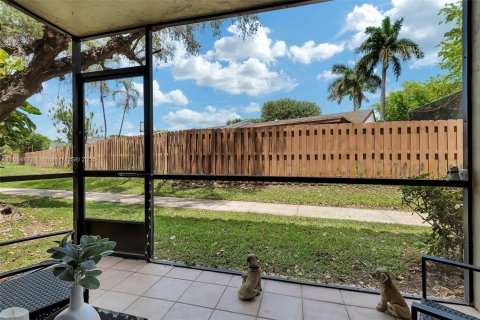 Condominio en venta en Miami, Florida, 3 dormitorios, 92.25 m2 № 1766605 - foto 14