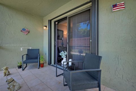 Condominio en venta en Miami, Florida, 3 dormitorios, 92.25 m2 № 1766605 - foto 15