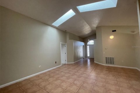 Villa ou maison à louer à Orlando, Floride: 4 chambres, 172.33 m2 № 2167555 - photo 2