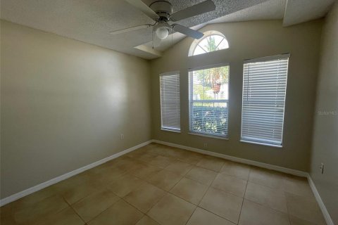 Villa ou maison à louer à Orlando, Floride: 4 chambres, 172.33 m2 № 2167555 - photo 15