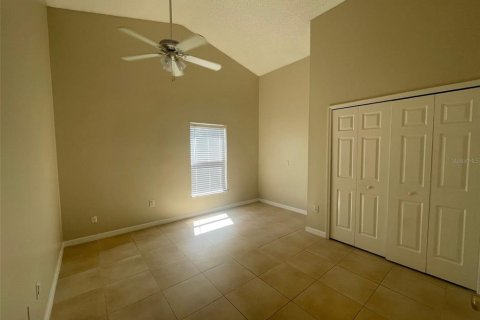 Villa ou maison à louer à Orlando, Floride: 4 chambres, 172.33 m2 № 2167555 - photo 16
