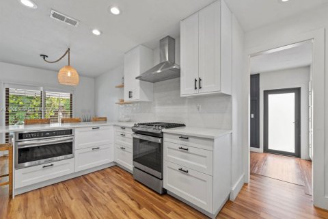 Купить виллу или дом в Катлер-Бей, Флорида 4 спальни, 166.02м2, № 2044927 - фото 13