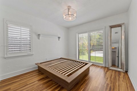 Купить виллу или дом в Катлер-Бей, Флорида 4 спальни, 166.02м2, № 2044927 - фото 17