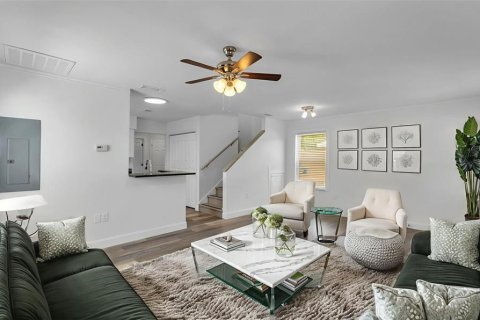 Casa en venta en Lakeland, Florida, 3 dormitorios, 115.94 m2 № 1902548 - foto 2