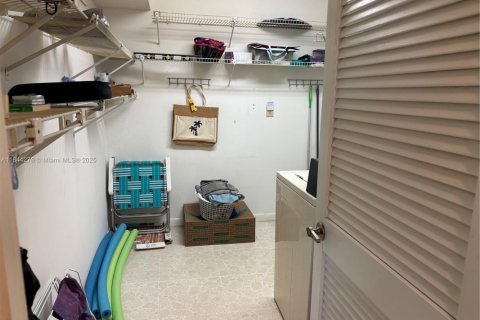 Condominio en venta en Tamarac, Florida, 2 dormitorios, 117.99 m2 № 1852411 - foto 12