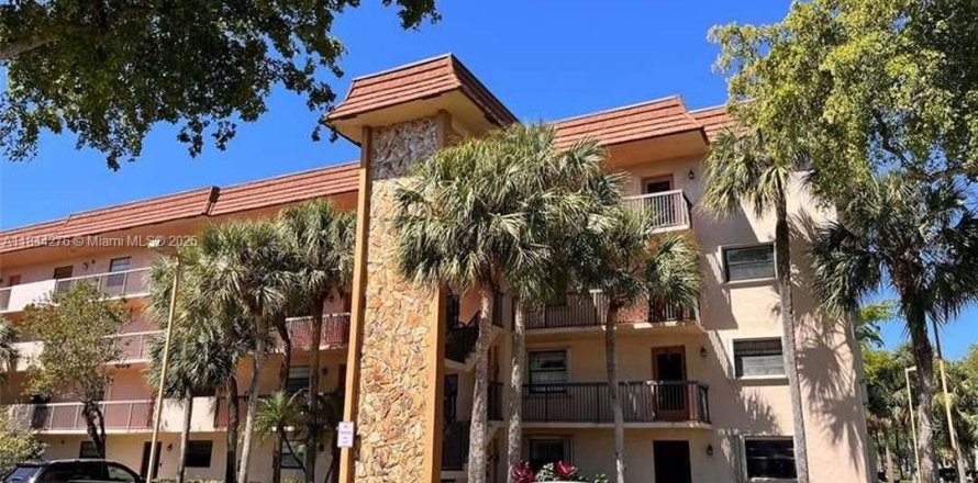 Condominio en Tamarac, Florida, 2 dormitorios  № 1852411