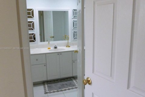 Copropriété à louer à Weston, Floride: 2 chambres, 118.26 m2 № 1998160 - photo 5