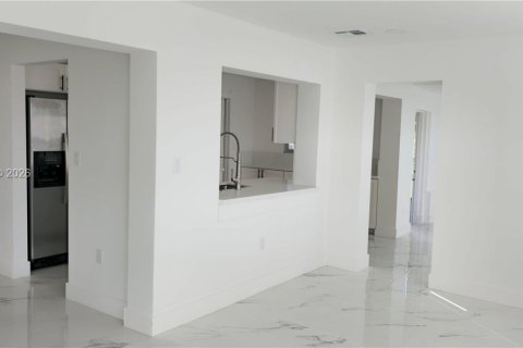 Villa ou maison à vendre à Tamarac, Floride: 2 chambres, 128.02 m2 № 2270104 - photo 20
