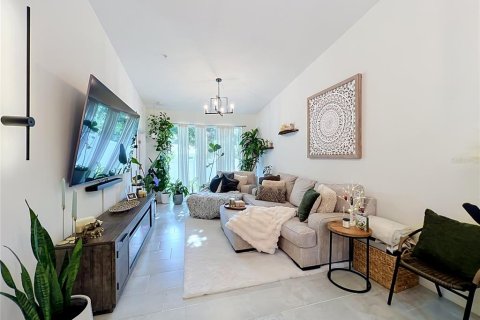 Touwnhouse à vendre à Apopka, Floride: 2 chambres, 125.42 m2 № 2353517 - photo 21