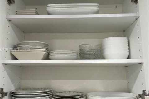 Снять в аренду кондоминиум в Халландейл-Бич, Флорида 2 спальни, 115.94м2, № 1991301 - фото 20