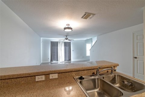 Touwnhouse à louer à Oviedo, Floride: 3 chambres, 137.5 m2 № 2410603 - photo 13