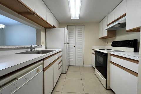 Кондоминиум с 1 спальней в Корал-Спрингс, Флорида № 2066787