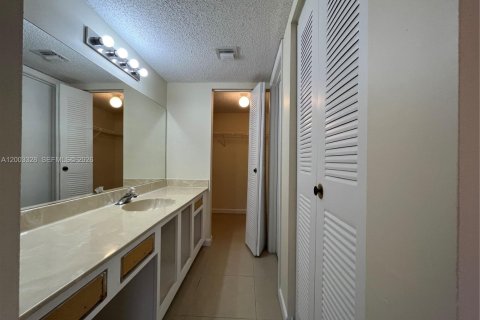 Снять в аренду кондоминиум в Корал-Спрингс, Флорида 1 спальня, 65.03м2, № 2066787 - фото 7