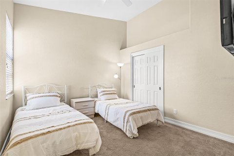 Condo in Cape Coral, Florida, 3 bedrooms  № 2151457 - photo 15