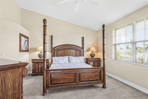 Condo in Cape Coral, Florida, 3 bedrooms  № 2151457 - photo 7