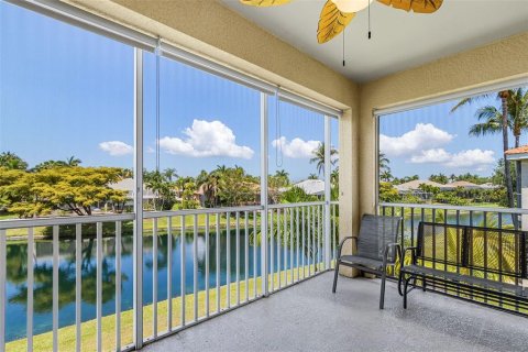 Condo in Cape Coral, Florida, 3 bedrooms  № 2151457 - photo 2