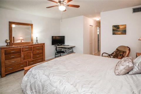 Condominio en venta en Dania Beach, Florida, 1 dormitorio, 74.32 m2 № 1977843 - foto 22