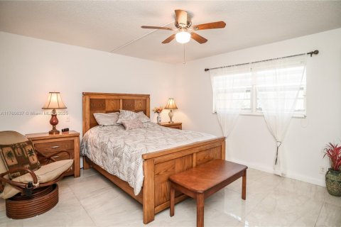 Condominio en venta en Dania Beach, Florida, 1 dormitorio, 74.32 m2 № 1977843 - foto 25