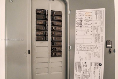 Condominio en venta en Dania Beach, Florida, 1 dormitorio, 74.32 m2 № 1977843 - foto 27