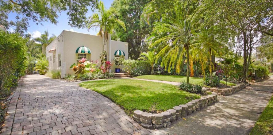 Casa en West Palm Beach, Florida 3 dormitorios, 147.62 m2 № 1100290