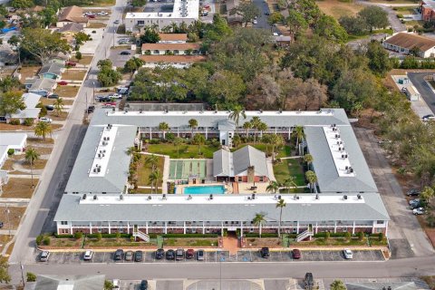 Condo in New Port Richey, Florida, 2 bedrooms  № 1568869 - photo 3