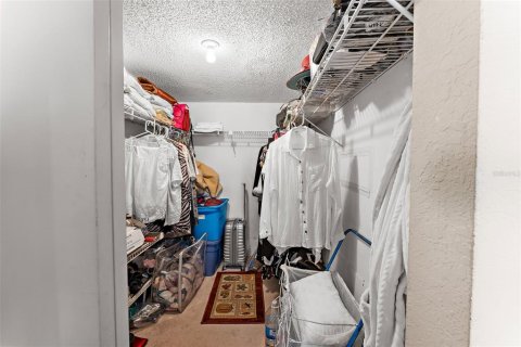 Condo in New Port Richey, Florida, 2 bedrooms  № 1568869 - photo 23