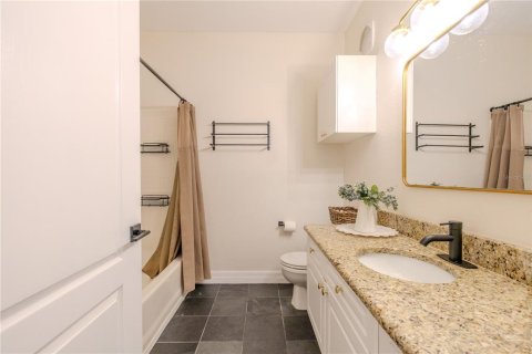 Condo in Clearwater, Florida, 2 bedrooms № 2100747 - photo 25