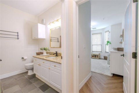 Condo in Clearwater, Florida, 2 bedrooms № 2100747 - photo 24