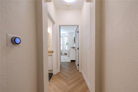 Condo in Clearwater, Florida, 2 bedrooms № 2100747 - photo 22