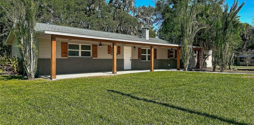 Villa ou maison à Trenton, Floride 4 chambres, 166.67 m2 № 2430596
