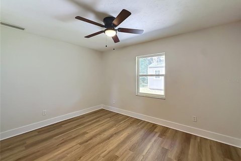 Villa ou maison à vendre à Trenton, Floride: 4 chambres, 166.67 m2 № 2430596 - photo 19