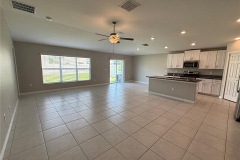 House in Sun City Center, Florida 4 bedrooms, 179.77 sq.m. № 1885656 - photo 3