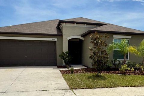 House in Sun City Center, Florida 4 bedrooms, 179.77 sq.m. № 1885656 - photo 1