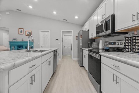 Casa en venta en Lake Alfred, Florida, 3 dormitorios, 141.49 m2 № 1902364 - foto 13