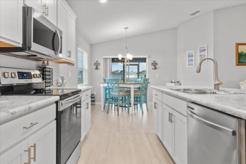 Casa en venta en Lake Alfred, Florida, 3 dormitorios, 141.49 m2 № 1902364 - foto 15
