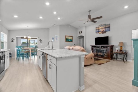Casa en venta en Lake Alfred, Florida, 3 dormitorios, 141.49 m2 № 1902364 - foto 16