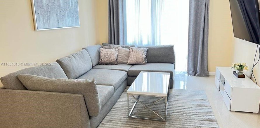 Condo à Sunny Isles Beach, Floride, 2 chambres № 1872737