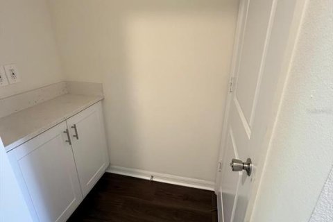 Adosado en alquiler en Kissimmee, Florida, 3 dormitorios, 142.51 m2 № 1915295 - foto 8