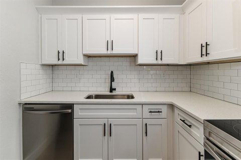 Купить виллу или дом в Бартоу, Флорида 3 комнаты, 123.56м2, № 2322567 - фото 3