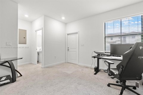 Townhouse in Homestead, Florida 3 bedrooms, 137.77 sq.m. № 1892868 - photo 13