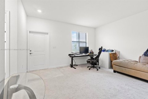 Townhouse in Homestead, Florida 3 bedrooms, 137.77 sq.m. № 1892868 - photo 12
