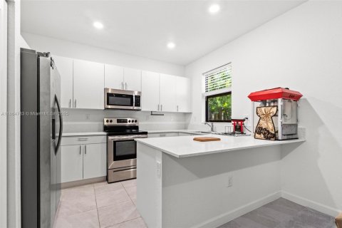 Townhouse in Homestead, Florida 3 bedrooms, 137.77 sq.m. № 1892868 - photo 18