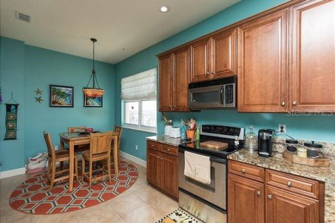 Condo in Palm Coast, Florida, 3 bedrooms  № 1400573 - photo 8