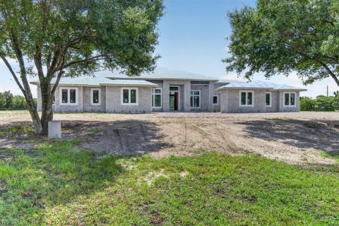 Купить виллу или дом в Лейк-Уорт, Флорида 3 комнаты, 464.51м2, № 2251535 - фото 4