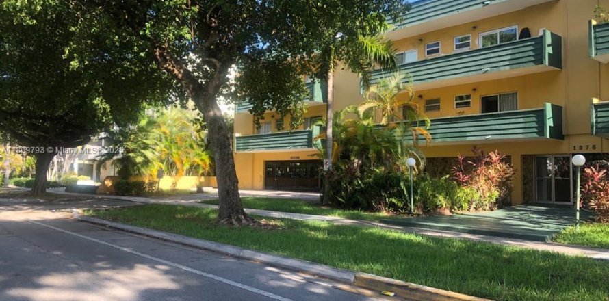 Condo à North Miami, Floride, 1 chambre № 1934544
