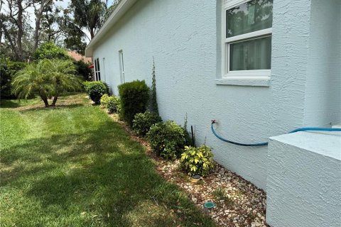 House in Spring Hill, Florida 3 bedrooms, 216.28 sq.m. № 1669802 - photo 24